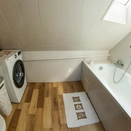 شقة Dom W Chomranicach-domek Grillowy *