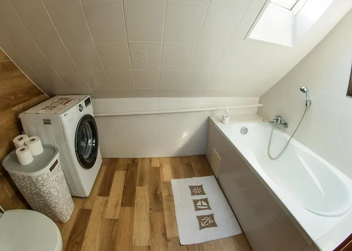 Lägenhet Dom W Chomranicach-domek Grillowy *